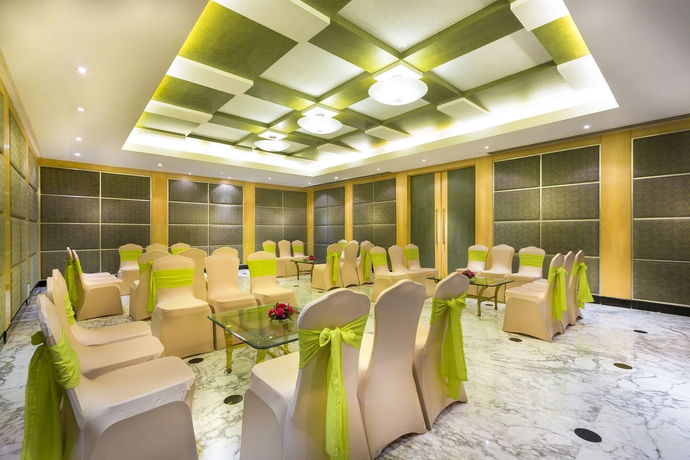 Imagen de los interiores del Hotel Grand Chennai By Grt Hotels. Foto 13