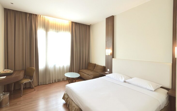 Imagen general del Hotel Grand Cikarang. Foto 12