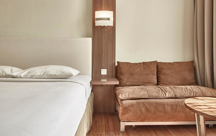 Imagen de la habitación del Hotel Grand Cikarang. Foto 31
