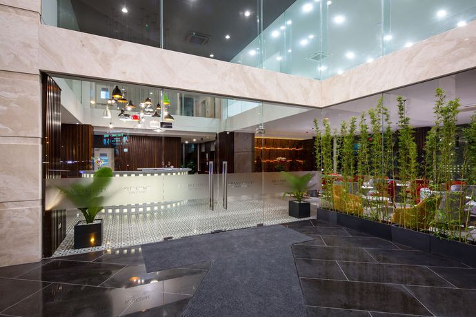Imagen de los interiores del Hotel Grand Citiview Da Nang. Foto 11