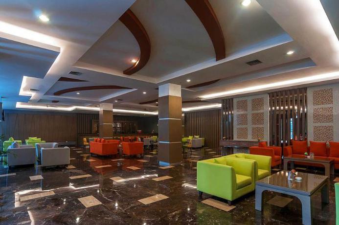 Imagen general del Hotel Grand City Hotel and Convention Makas. Foto 3