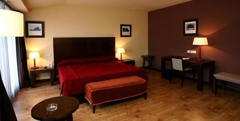 Imagen de la habitación del Hotel Grand Ciudad De Barbastro. Foto 12