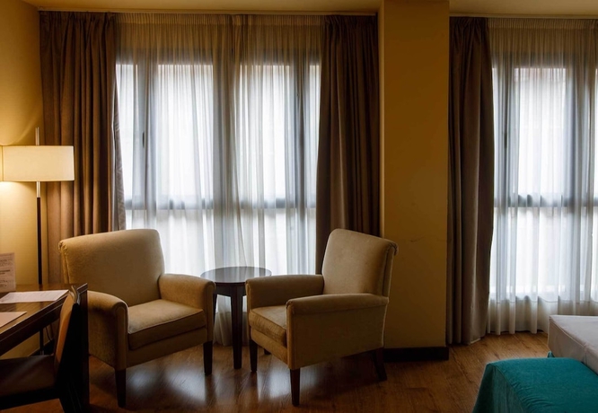 Imagen de la habitación del Hotel Grand Ciudad De Barbastro. Foto 17