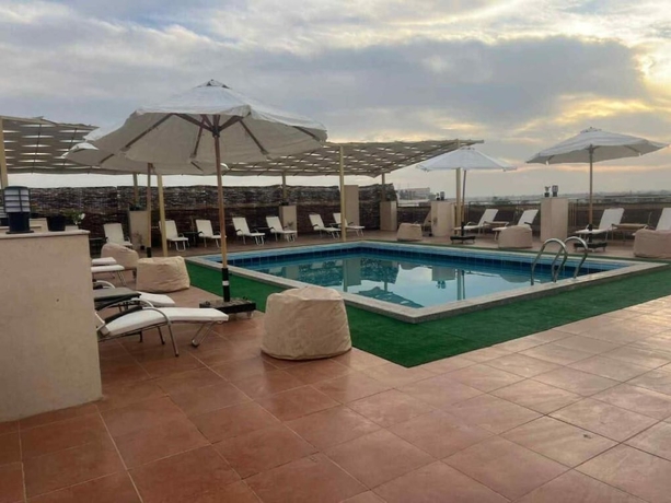 Imagen de la piscina del Hotel Grand Cleopatra Luxor. Foto 13