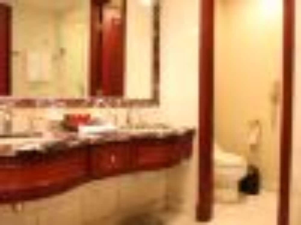 Imagen de la habitación del Hotel Grand Concordia. Foto 9