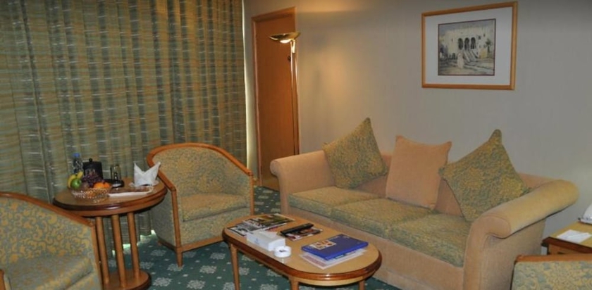 Imagen de la habitación del Hotel Grand Continental, Abu Dhabi. Foto 14