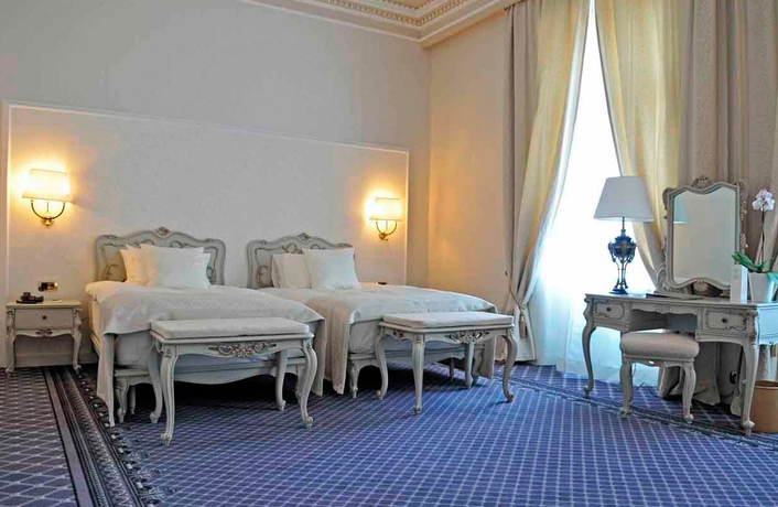 Imagen de la habitación del Hotel Grand Continental. Foto 4