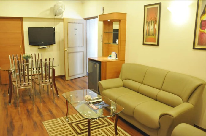 Imagen de la habitación del Hotel Grand Continental, Prayagraj. Foto 2