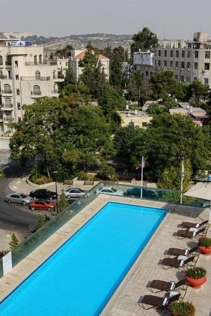 Imagen de la piscina del Hotel Grand Court Jerusalem. Foto 15