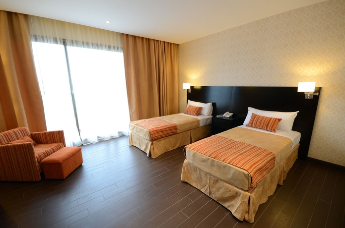 Imagen de la habitación del Hotel Grand Crucero. Foto 9