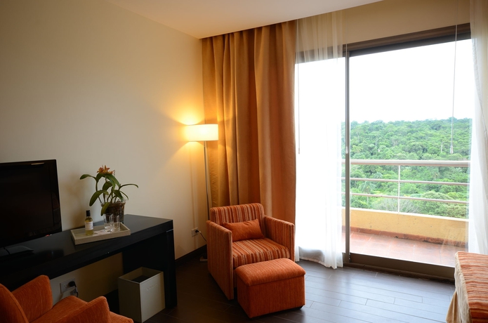 Imagen de la habitación del Hotel Grand Crucero. Foto 12