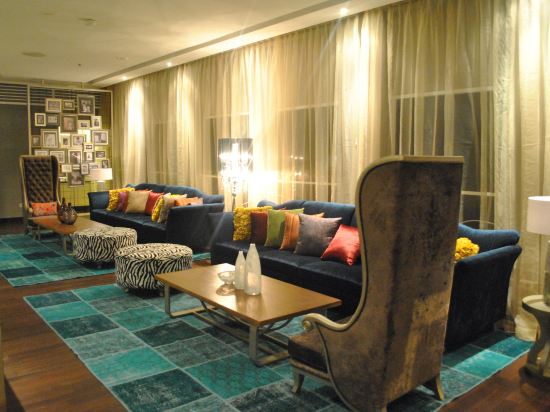 Imagen de los interiores del Hotel Grand Dafam Ancol Jakarta. Foto 14