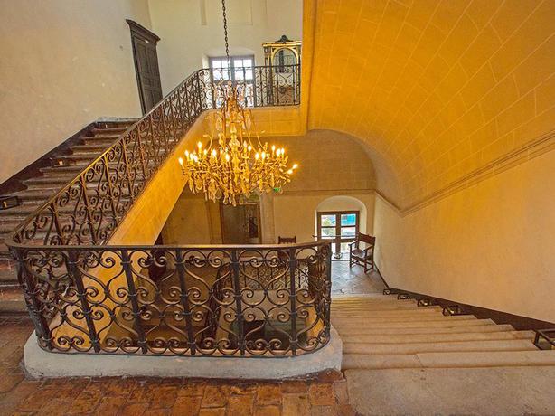 Imagen de los interiores del Hotel Grand De L'Abbaye, Beaugency. Foto 8