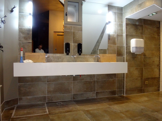 Imagen de los interiores del Hotel Grand De La Basilique. Foto 16