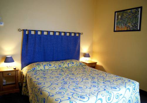 Imagen de la habitación del Hotel Grand De La Poste, Salon de Provence. Foto 10