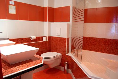 Imagen de la habitación del Hotel Grand De La Poste, Salon de Provence. Foto 15