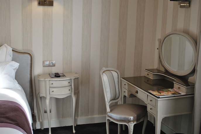 Imagen de la habitación del Hotel Grand De La Reine Place Stanislas. Foto 7