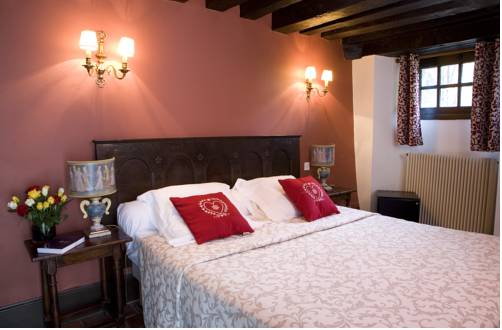 Imagen de la habitación del Hotel Grand De L'abbaye, Beaugency. Foto 10