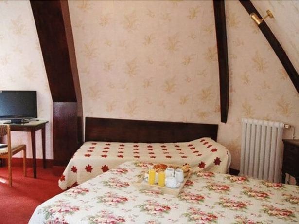 Imagen de la habitación del Hotel Grand De L'europe, Gare du Nord. Foto 7