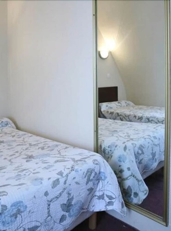 Imagen de la habitación del Hotel Grand De L'europe, Gare du Nord. Foto 13