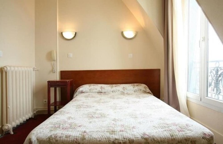 Imagen de la habitación del Hotel Grand De L'europe, Gare du Nord. Foto 18