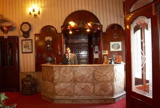 Imagen de los interiores del Hotel Grand De Londres, Plaza Taksim. Foto 16