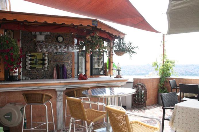 Imagen del bar/restaurante del Hotel Grand De Londres, Plaza Taksim. Foto 8