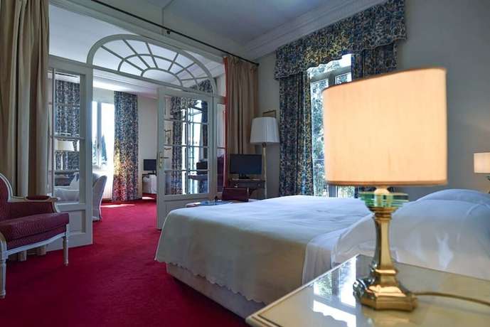 Imagen de la habitación del Hotel Grand De Londres, San Remo. Foto 15