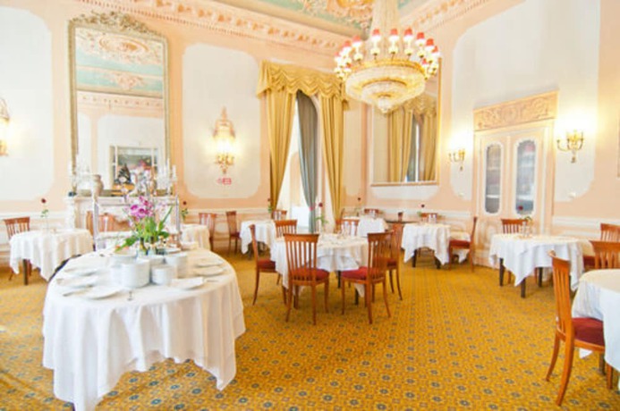 Imagen del bar/restaurante del Hotel Grand De Londres, San Remo. Foto 3