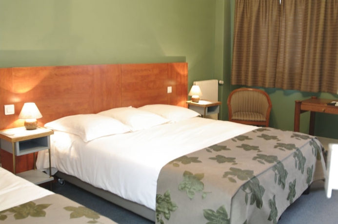Imagen de la habitación del Hotel Grand De L'univers. Foto 2