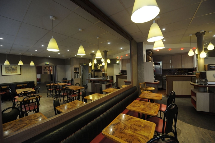 Imagen del bar/restaurante del Hotel Grand De Turin. Foto 2