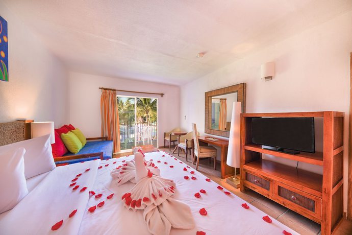 Imagen de la habitación del Hotel Grand Decameron Complex Bucerias, A Trademark All-Inclusive Resort. Foto 6