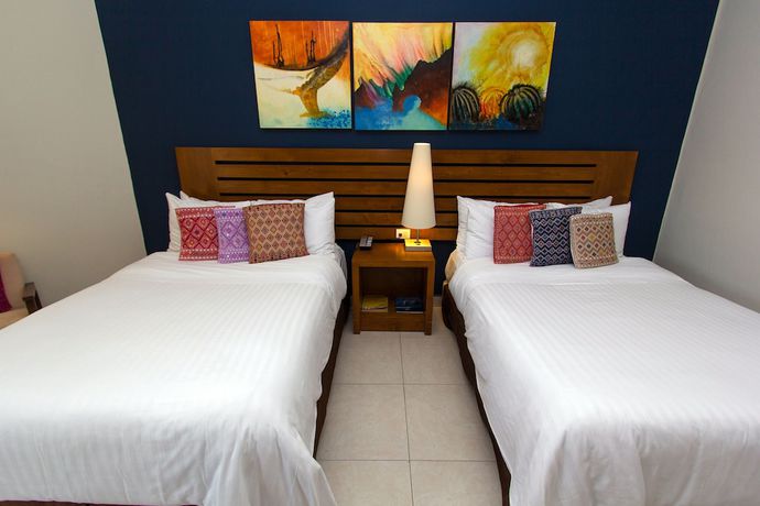 Imagen de la habitación del Hotel Grand Decameron Los Cabos, A Trademark All-Inclusive Resort. Foto 5