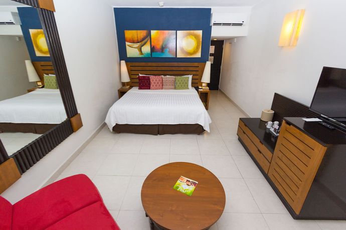 Imagen de la habitación del Hotel Grand Decameron Los Cabos, A Trademark All-Inclusive Resort. Foto 6