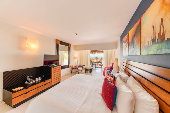 Imagen de la habitación del Hotel Grand Decameron Los Cabos, A Trademark All-Inclusive Resort. Foto 16
