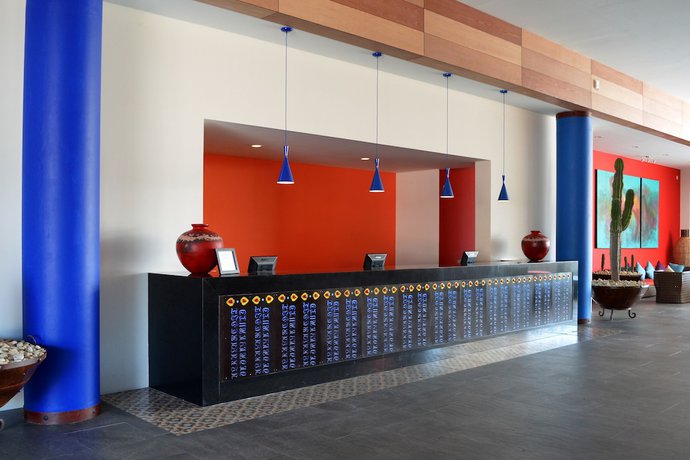 Imagen de los interiores del Hotel Grand Decameron Los Cabos, A Trademark All-Inclusive Resort. Foto 17