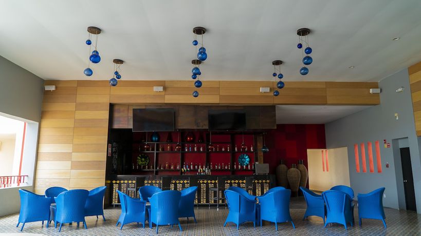 Imagen de los interiores del Hotel Grand Decameron Los Cabos, A Trademark All-Inclusive Resort. Foto 19