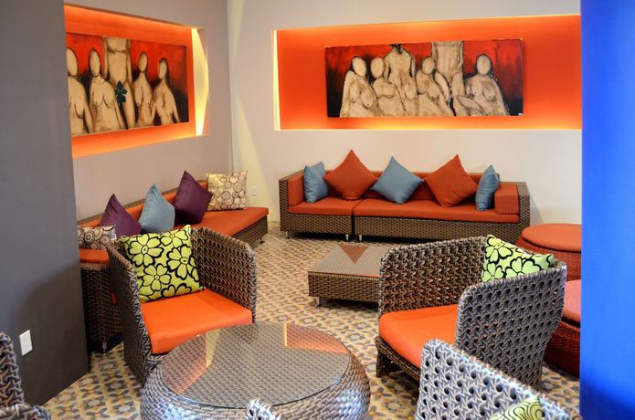 Imagen del bar/restaurante del Hotel Grand Decameron Los Cabos, A Trademark All-Inclusive Resort. Foto 2