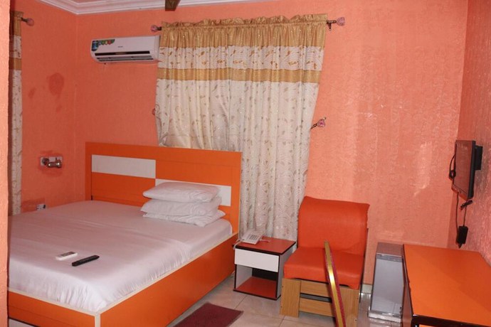 Imagen de la habitación del Hotel Grand Decent and Suites. Foto 9