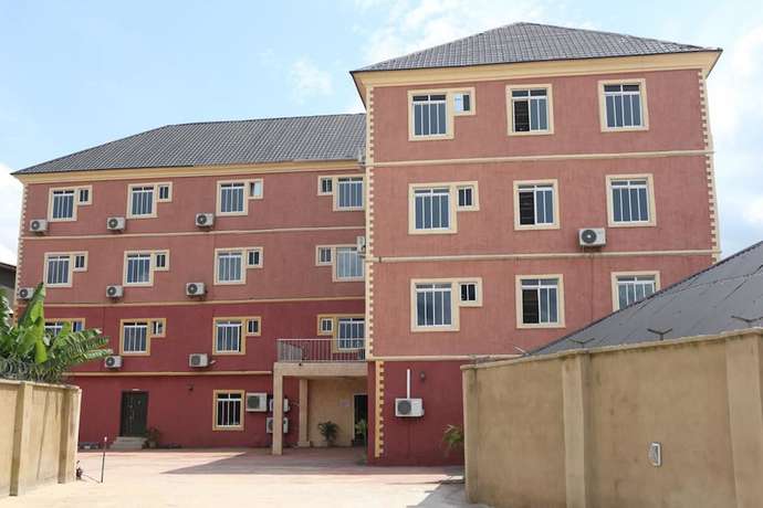 Imagen general del Hotel Grand Decent and Suites. Foto 2