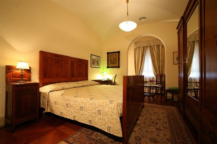 Imagen de la habitación del Hotel Grand Dei Castelli. Foto 4