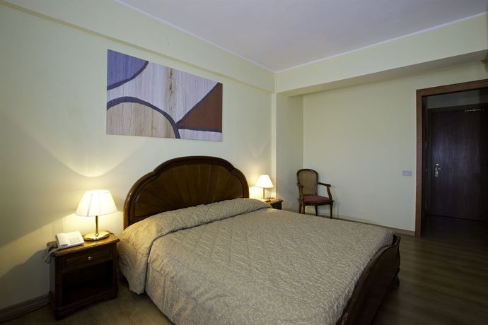 Imagen de la habitación del Hotel Grand Del Parco. Foto 10