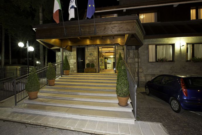 Imagen general del Hotel Grand Del Parco. Foto 4