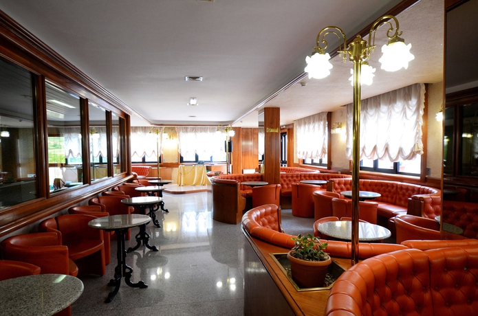 Imagen de los interiores del Hotel Grand Delle Rocche. Foto 9