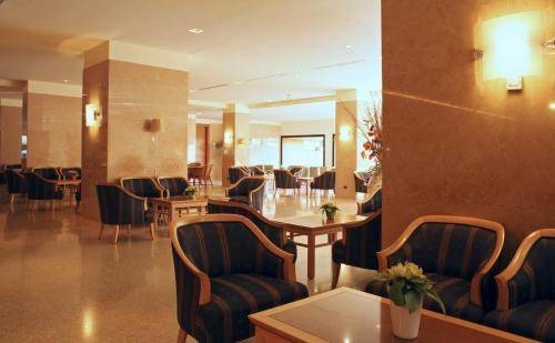 Imagen general del Hotel Grand Delle Terme Re Ferdinando. Foto 13