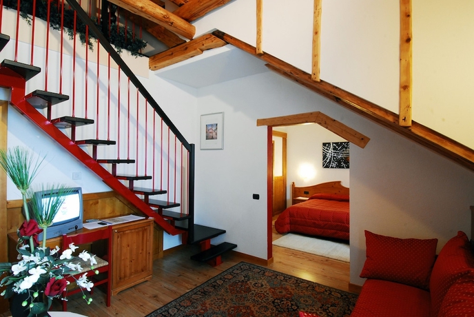 Imagen de la habitación del Hotel Grand Des Alpes, San Martino di Castrozza. Foto 7