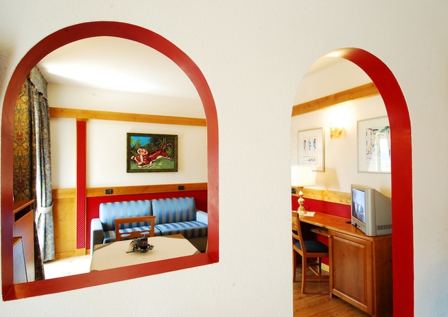 Imagen de la habitación del Hotel Grand Des Alpes, San Martino di Castrozza. Foto 17