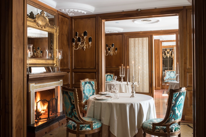 Imagen del bar/restaurante del Hotel Grand Des Bains, Riccione. Foto 3