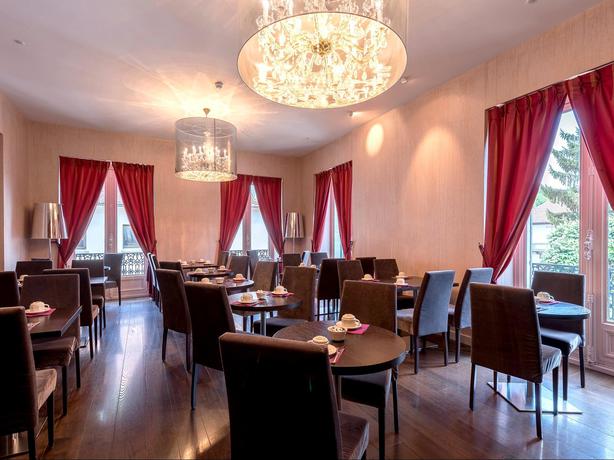 Imagen del bar/restaurante del Hotel Grand Des Bains, Salins-les-Bains. Foto 2