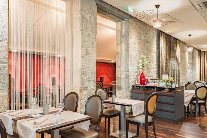 Imagen del bar/restaurante del Hotel Grand Des Bains, Salins-les-Bains. Foto 3